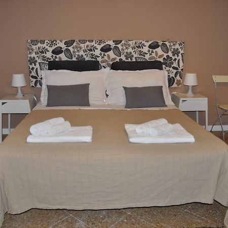 B&B Al Giardino Inglese Παλέρμο Δωμάτιο φωτογραφία